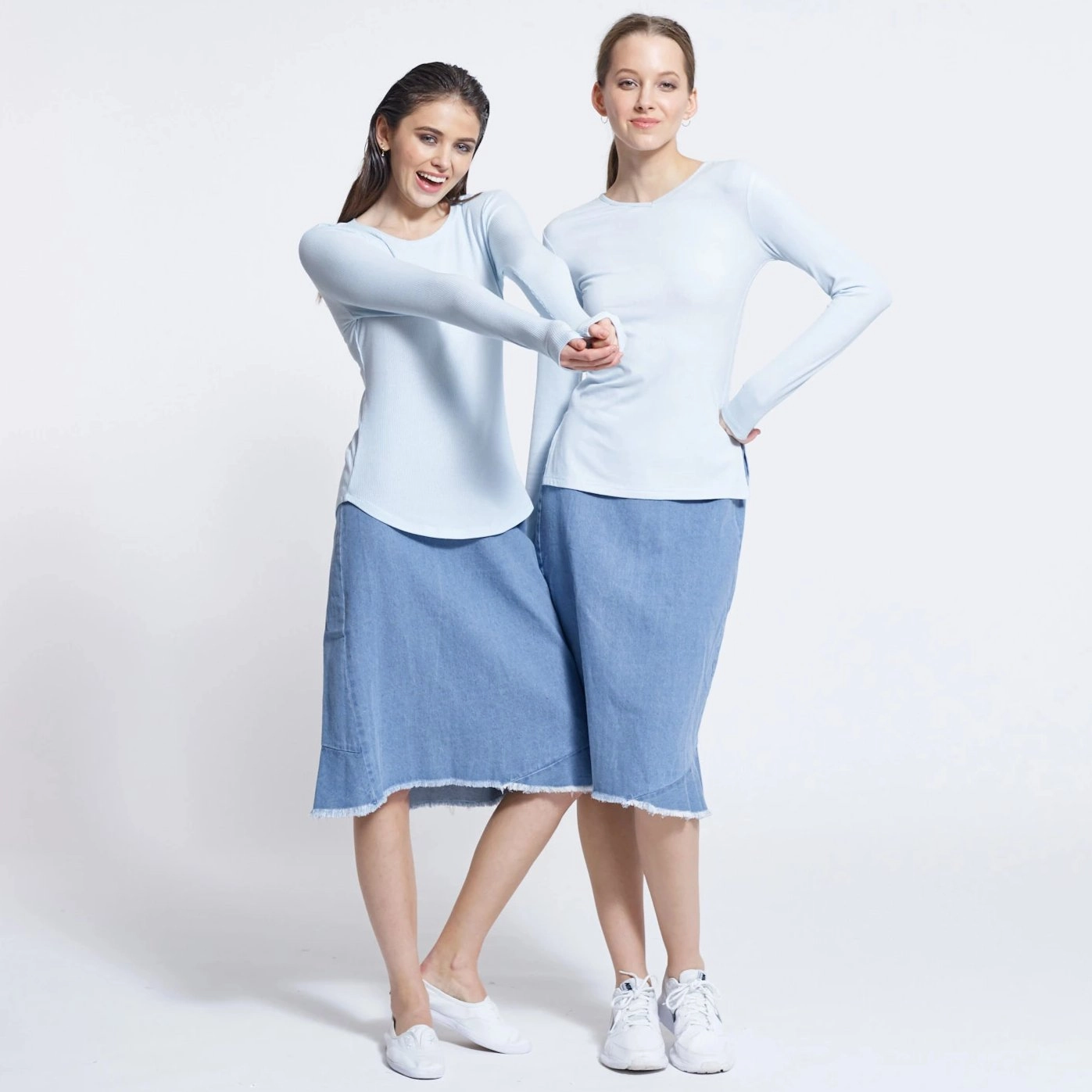 Ribbed V-neck Tee | Baby Blue Reflective Accent Trim