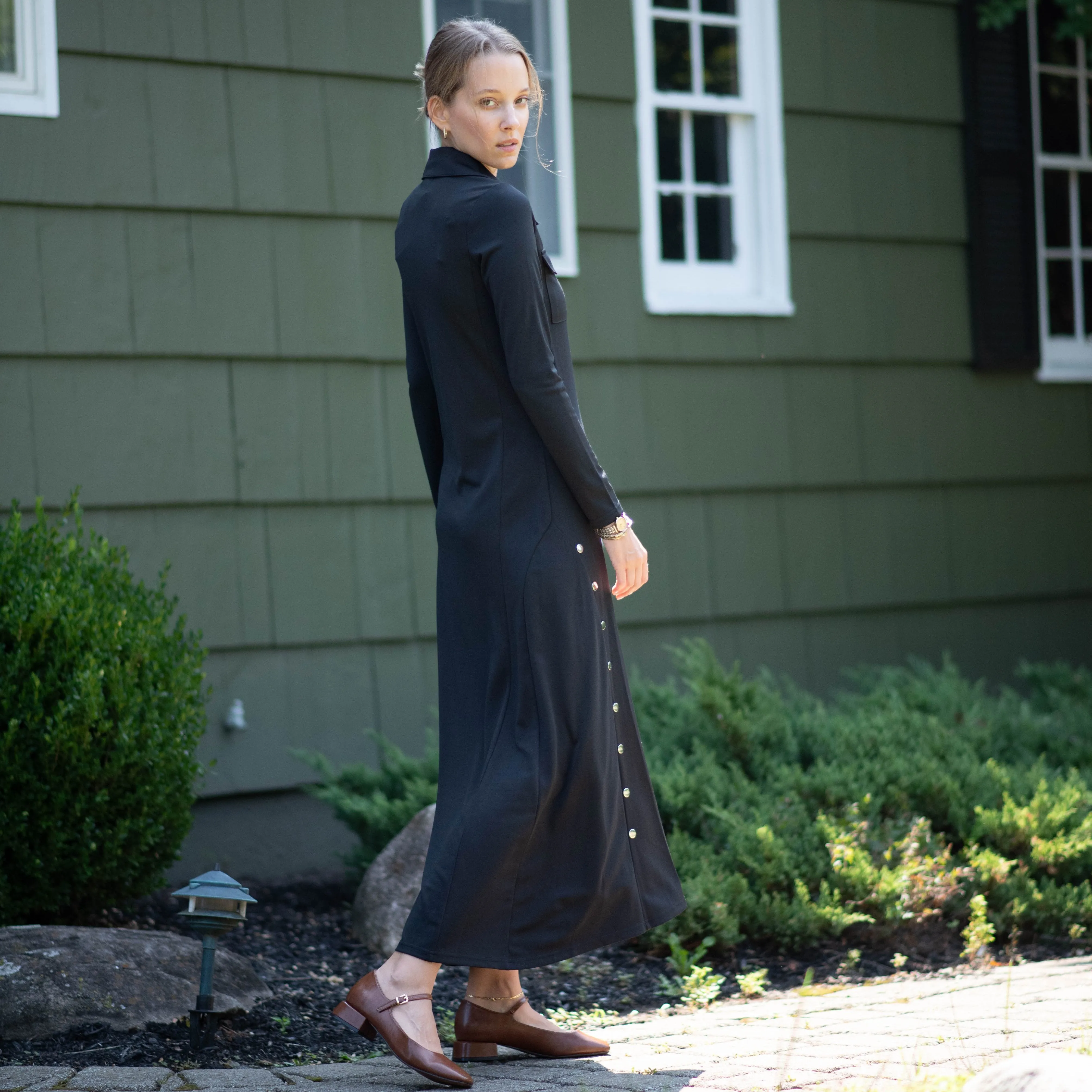 Accented Button Robe | Black [Final Sale] Cozy And Stylish