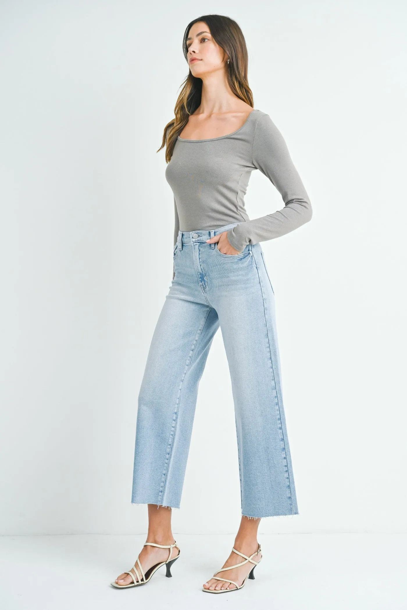 ANNYA SCISSOR CUT JEANS Low Impact Dye High Waist