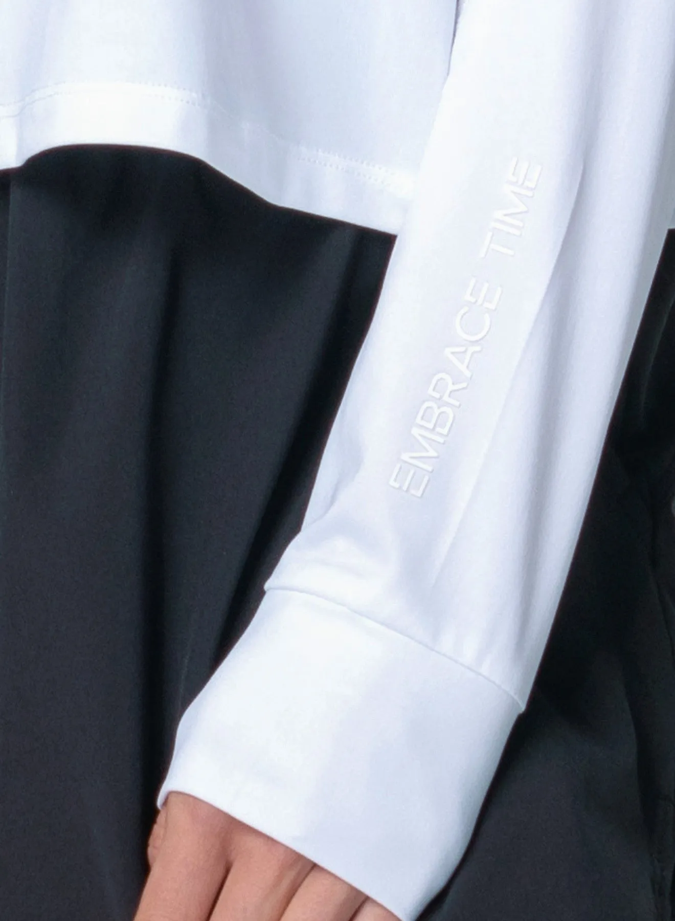 BreathableMesh SnagFreeKnit Embrace Time Long Sleeve