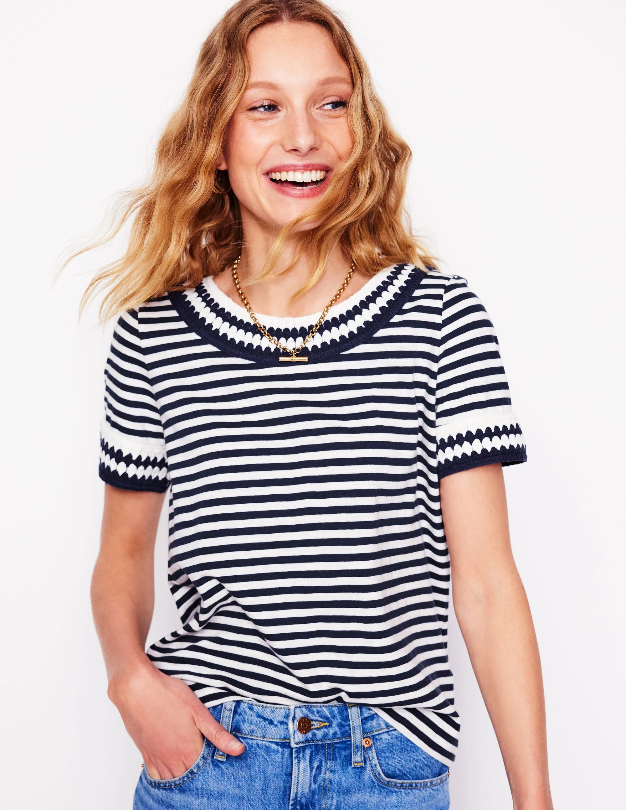 ReinforcedArmholes Fray Resistant Edges Fae Crochet T-shirt-Ivory, Navy