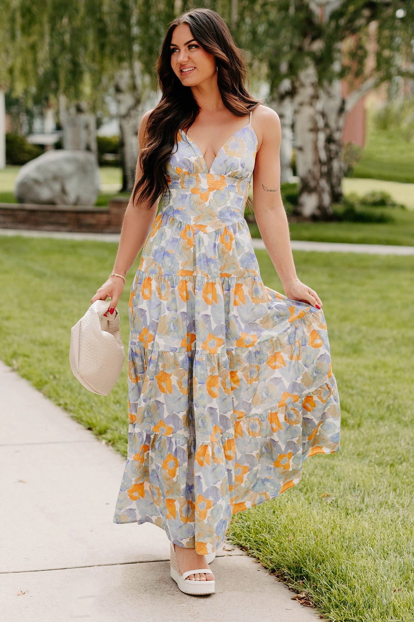 Polite Color Honey, Please Sleeveless Floral Maxi Dress (Peri Blue)