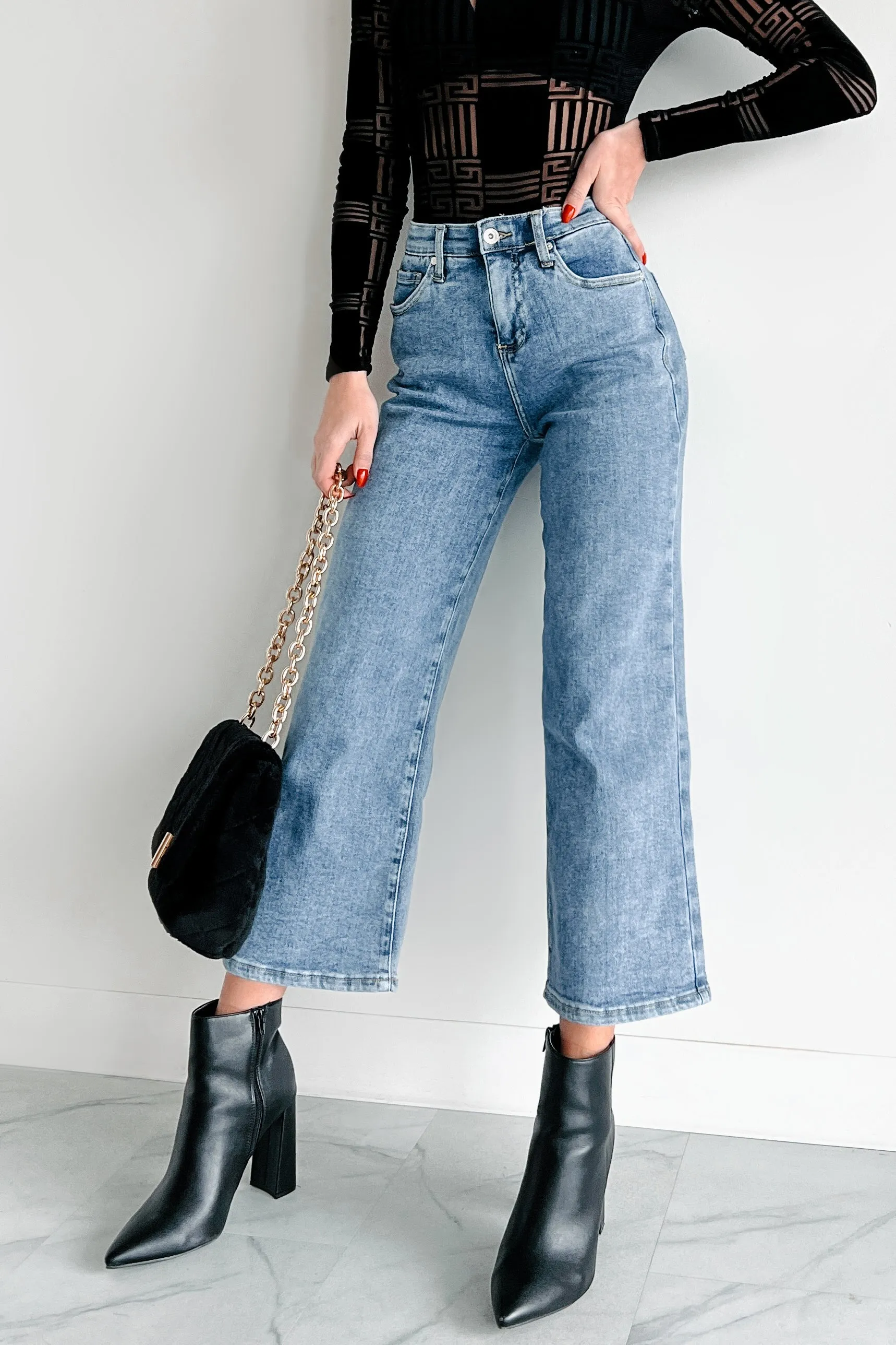 Bennie High Rise Tummy Control Special A Wide Crop Jeans (Light) Affordable Outdoor Adventure Artist Vibe