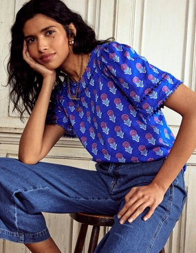 Mila Trim Detail Top-Gallery Blue, Dahlia Sprig AbrasionResistantEdging ThermalRegulation