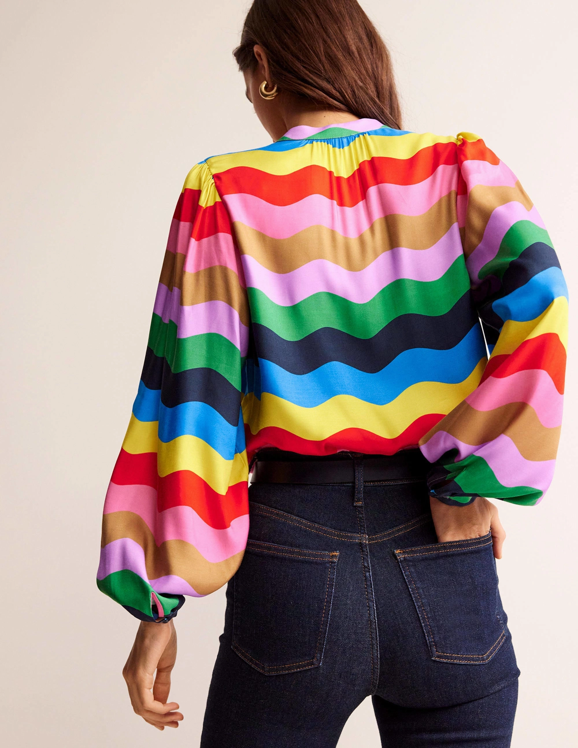 Non Chafing Edges Sporty Hoodie Blouson Sleeve Blouse-Multi, Rainbow Wave
