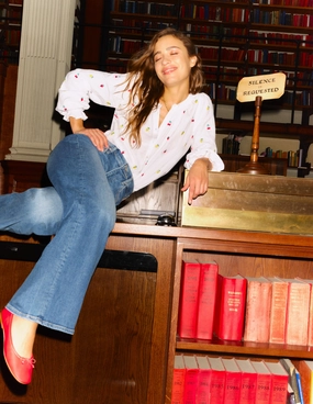 Evie Double Cloth Top-White, Embroidered Fruit Anti Pilling Treatment