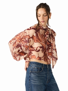 MultiFunctionalDesign Sutton Top in Sorrel Horse