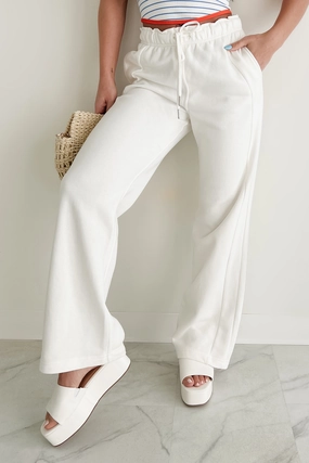 QuickDryTechnology Fading From Memory Drawstring Tie Sweatpants (Off White)