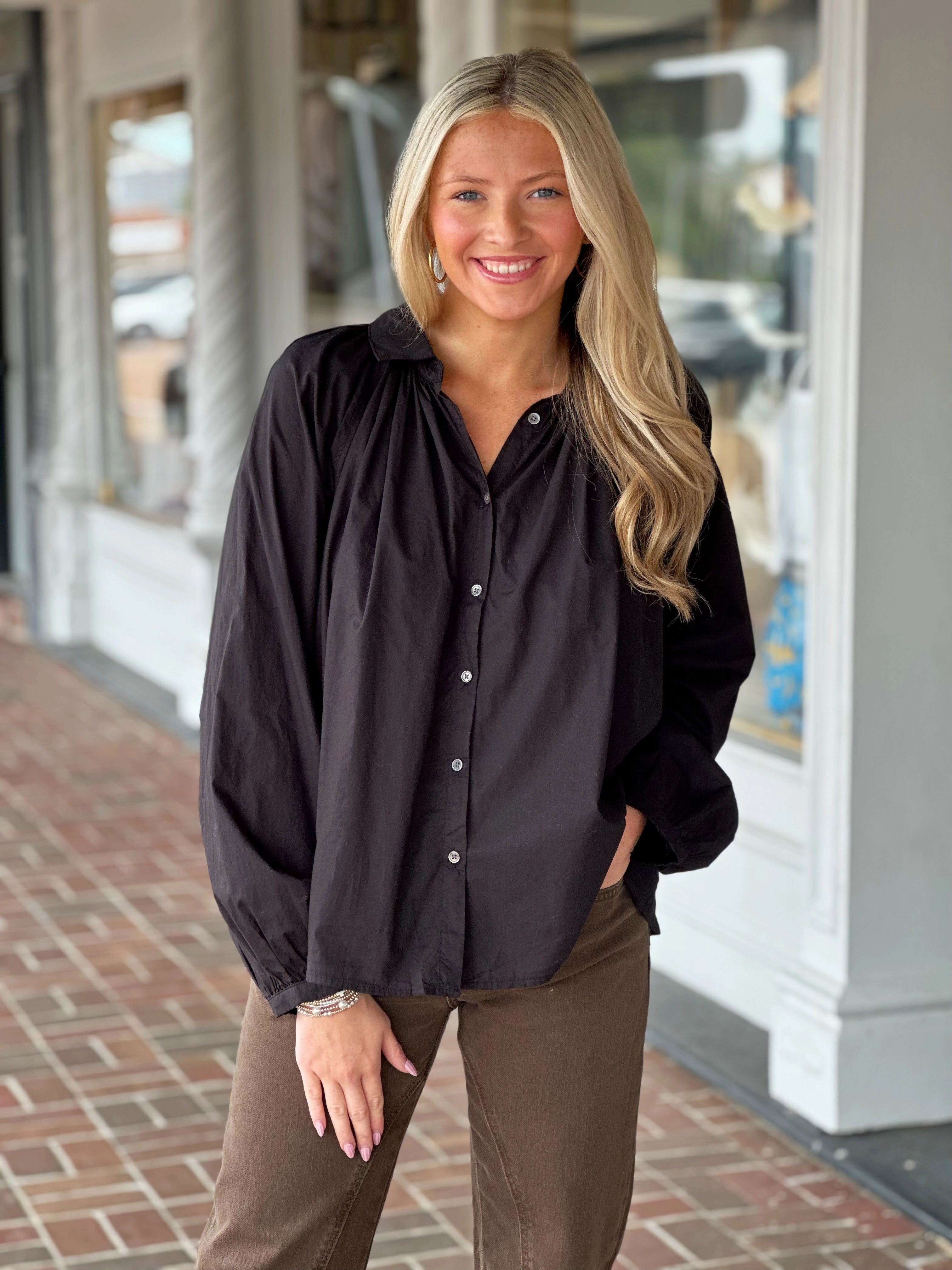 UltraSoftInterior All-Purpose Wear Dear John Benedict Top in Black