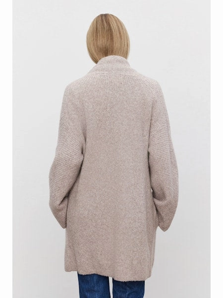 Calli Cardigan in Oat ContrastPlacket