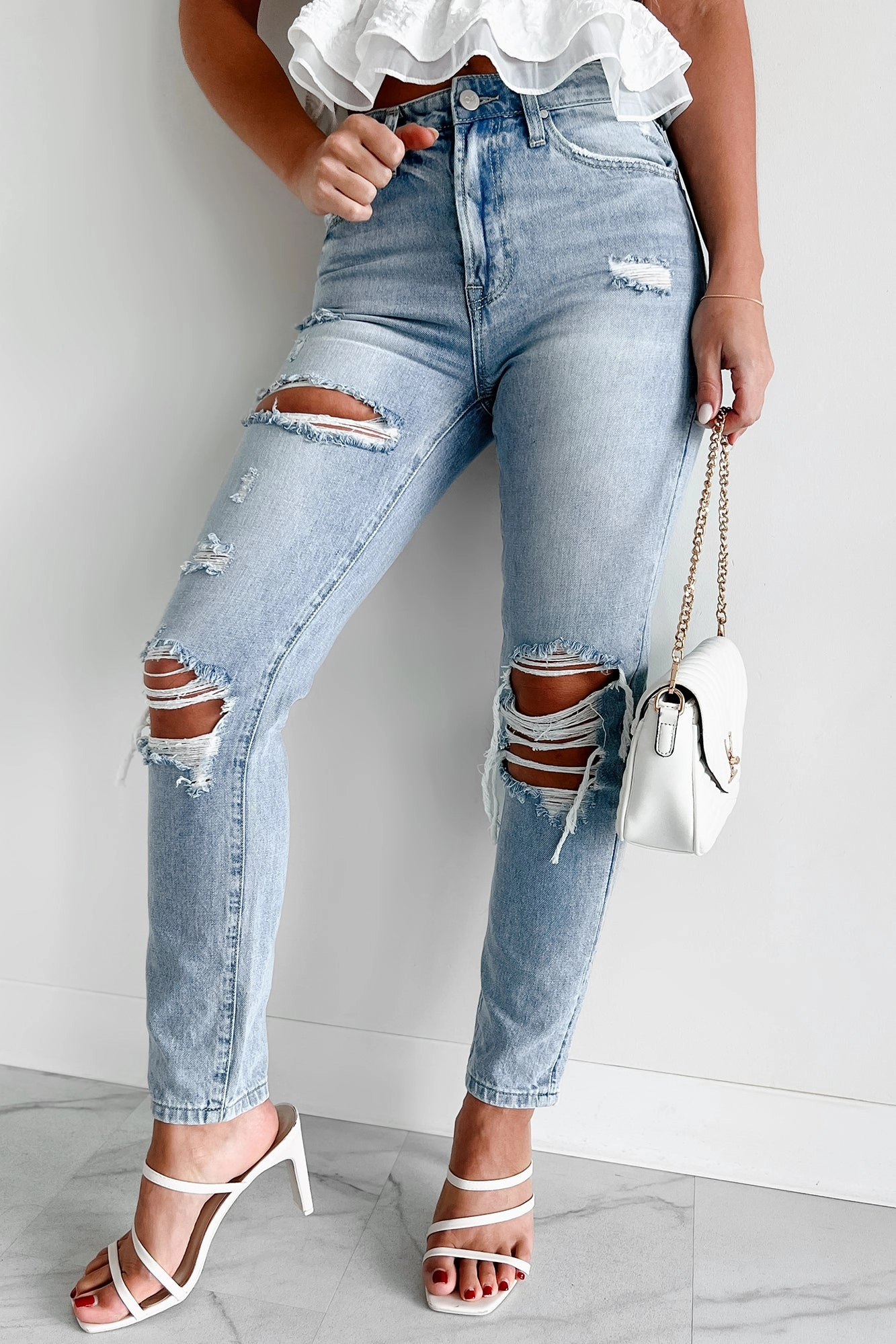 Carter High Rise Distressed Girlfriend Jeans (Light) Family Style Elegant Work Meeting Weekend Style Streetwear Fan