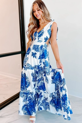 MultiPanel Design DualLayer Weave Casa Rosa Printed Open Back Maxi Dress (White/Blue)