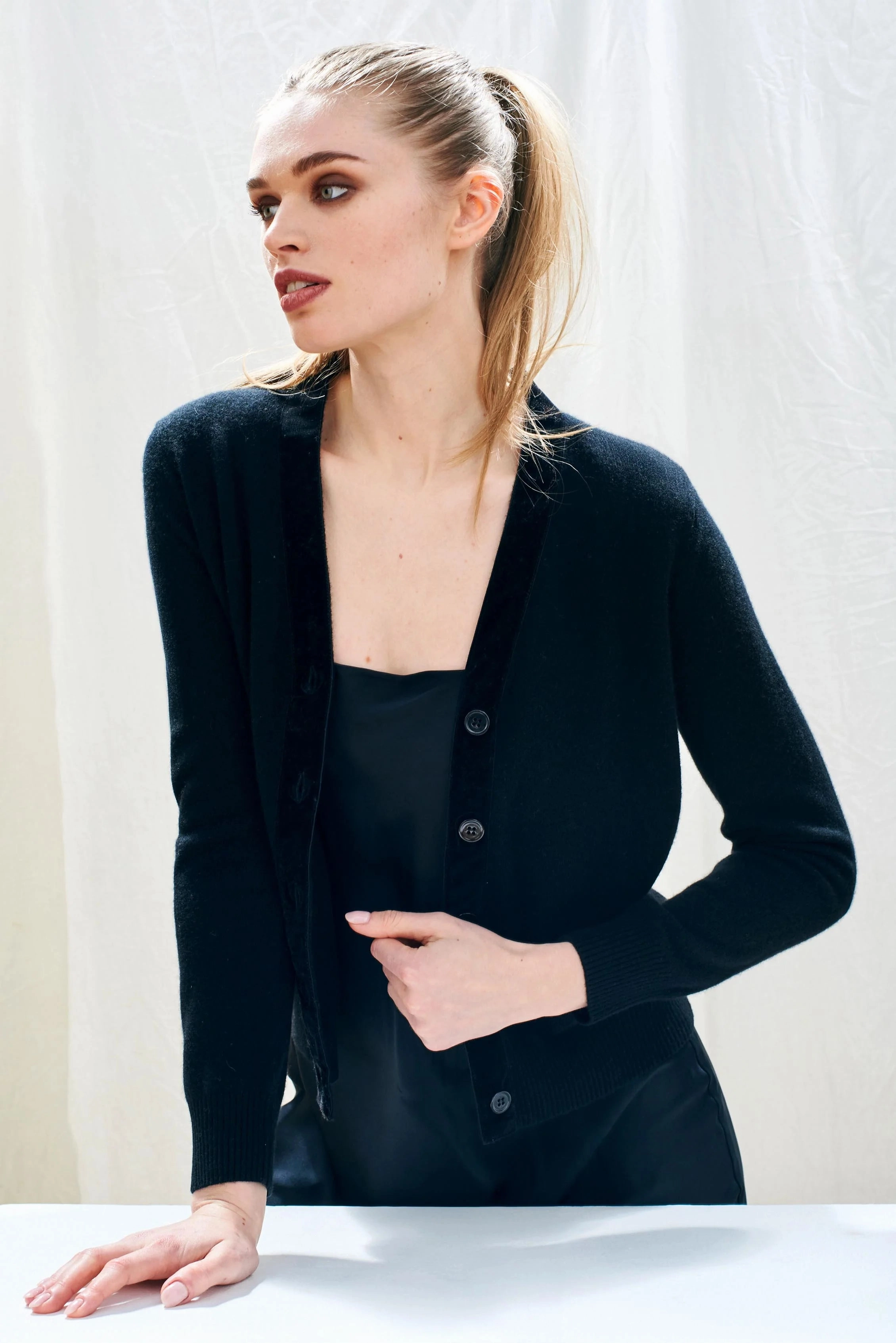 Cashmere Wool Velvet Little Cardigan in Black Cold Weather Sport Top