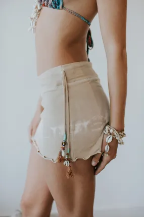 Chic Look Catalina Mini Skirt in Sand Tie Dye