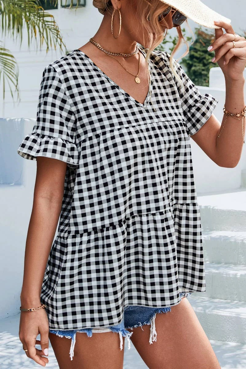 CHECKERED V NECK SHORT SLEEVED SHIRT_CWTSTS0201 Curved Hemline ClassicCrewNeck