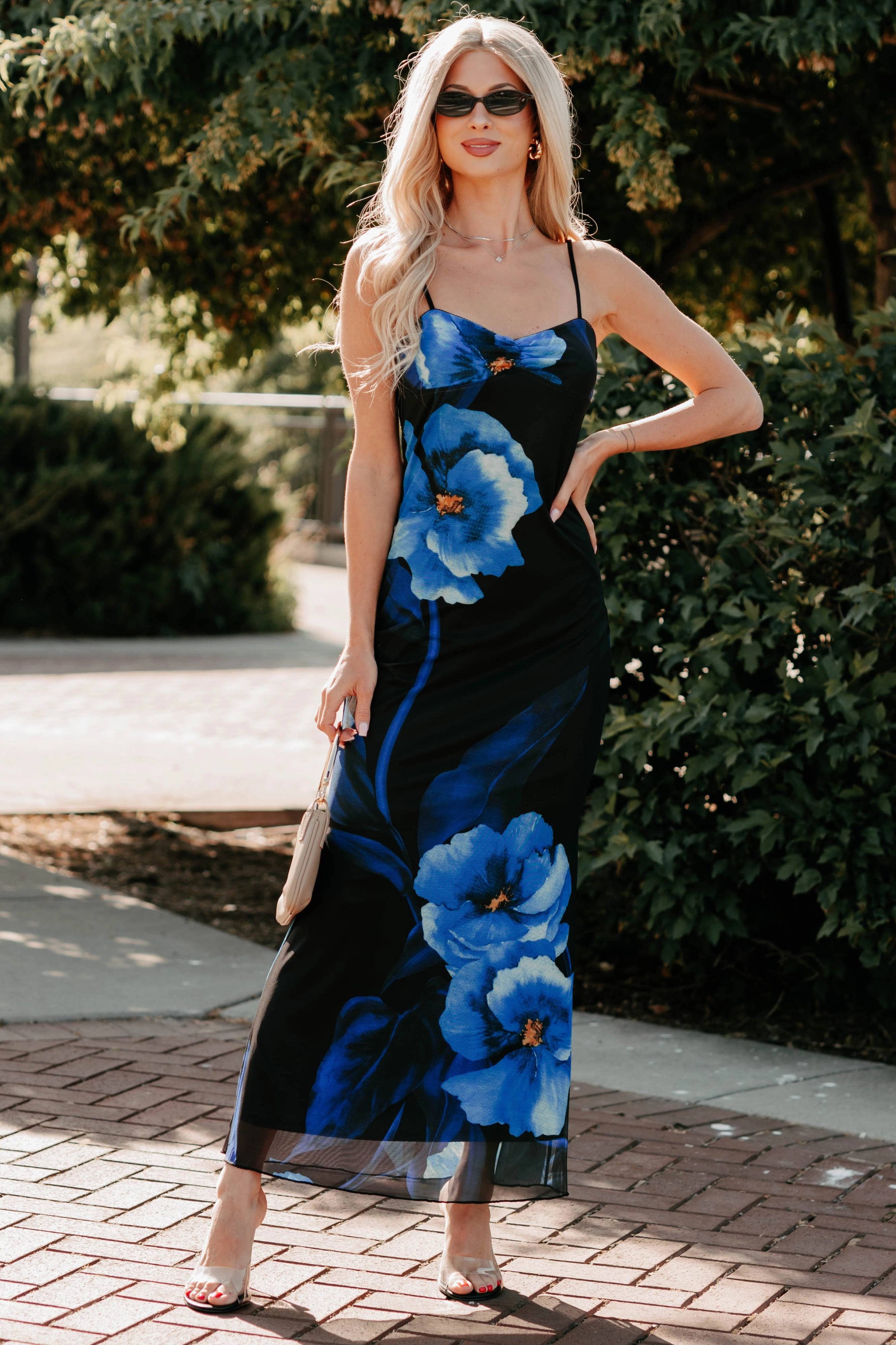 Chic Uprising Sleeveless Floral Maxi Dress (Black/Blue) Glossy-Finish Relaxed work dress