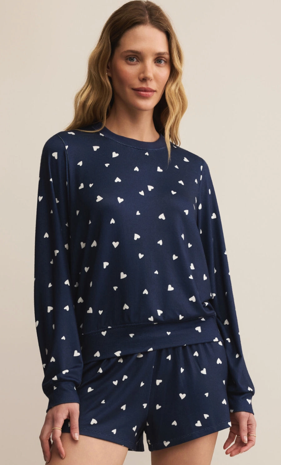 FrictionFreeNeckline Classic Hearts Long Sleeve in Eclipse