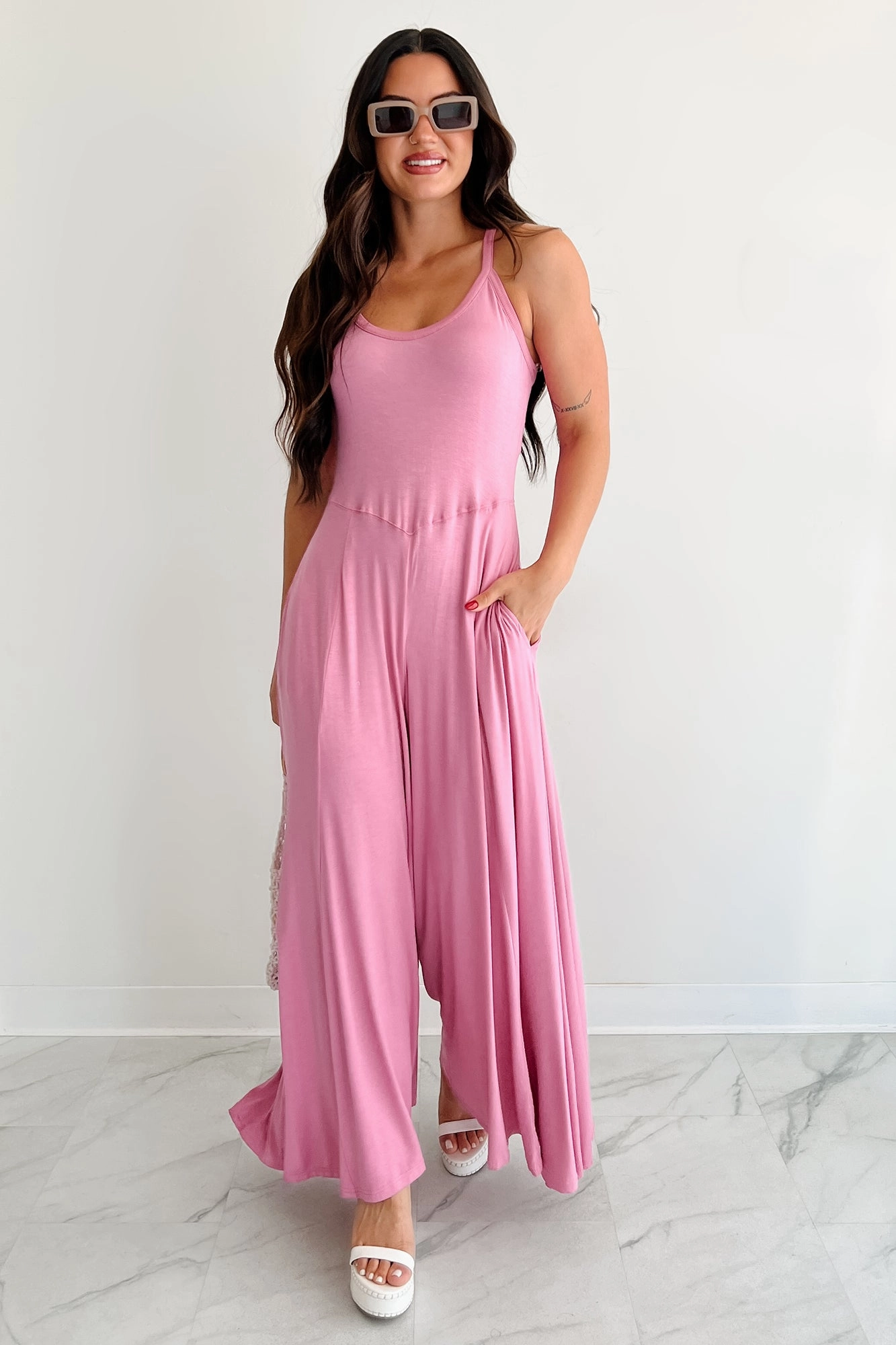Airy Feel Cloud Naps Sleeveless Cross Back Jumpsuit (Pink)