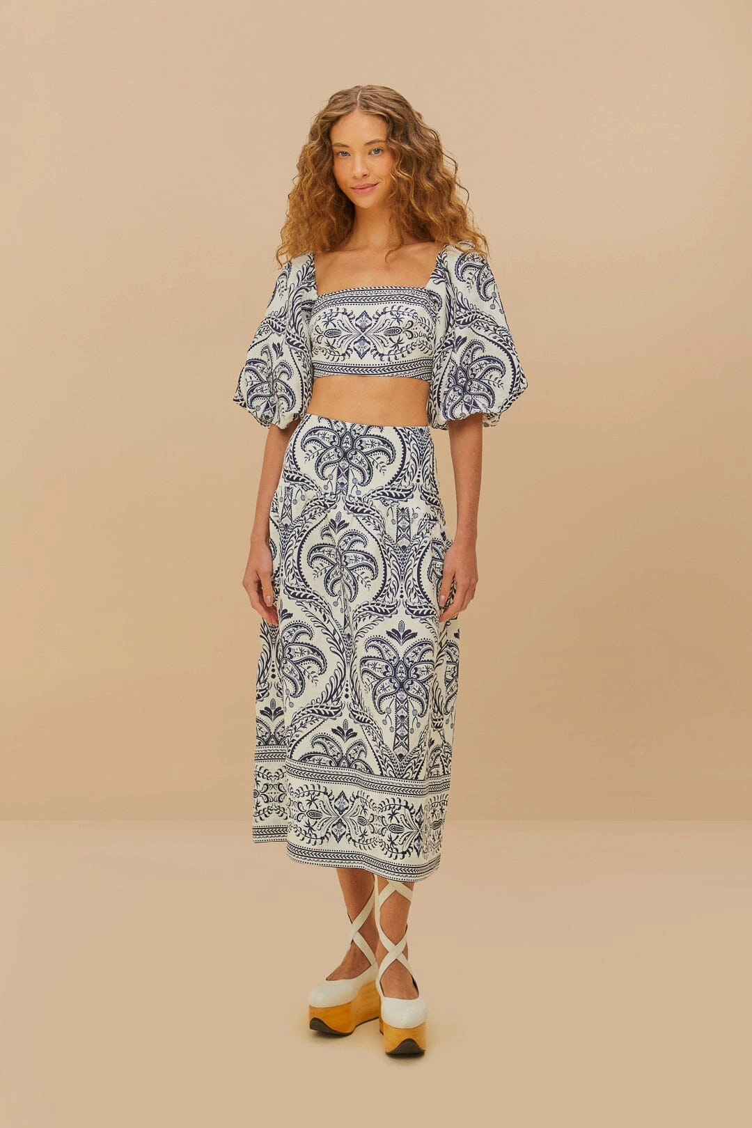 Airflow Ventilation Zones Raw Edge Detail Tropical Cameo Blouse in Off-White