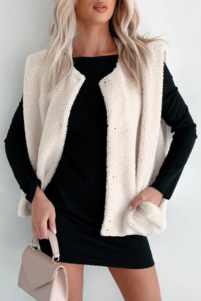 Packable Construction Erasable Stains Treatment Took A Chance Oversized Sherpa Vest (Cream)