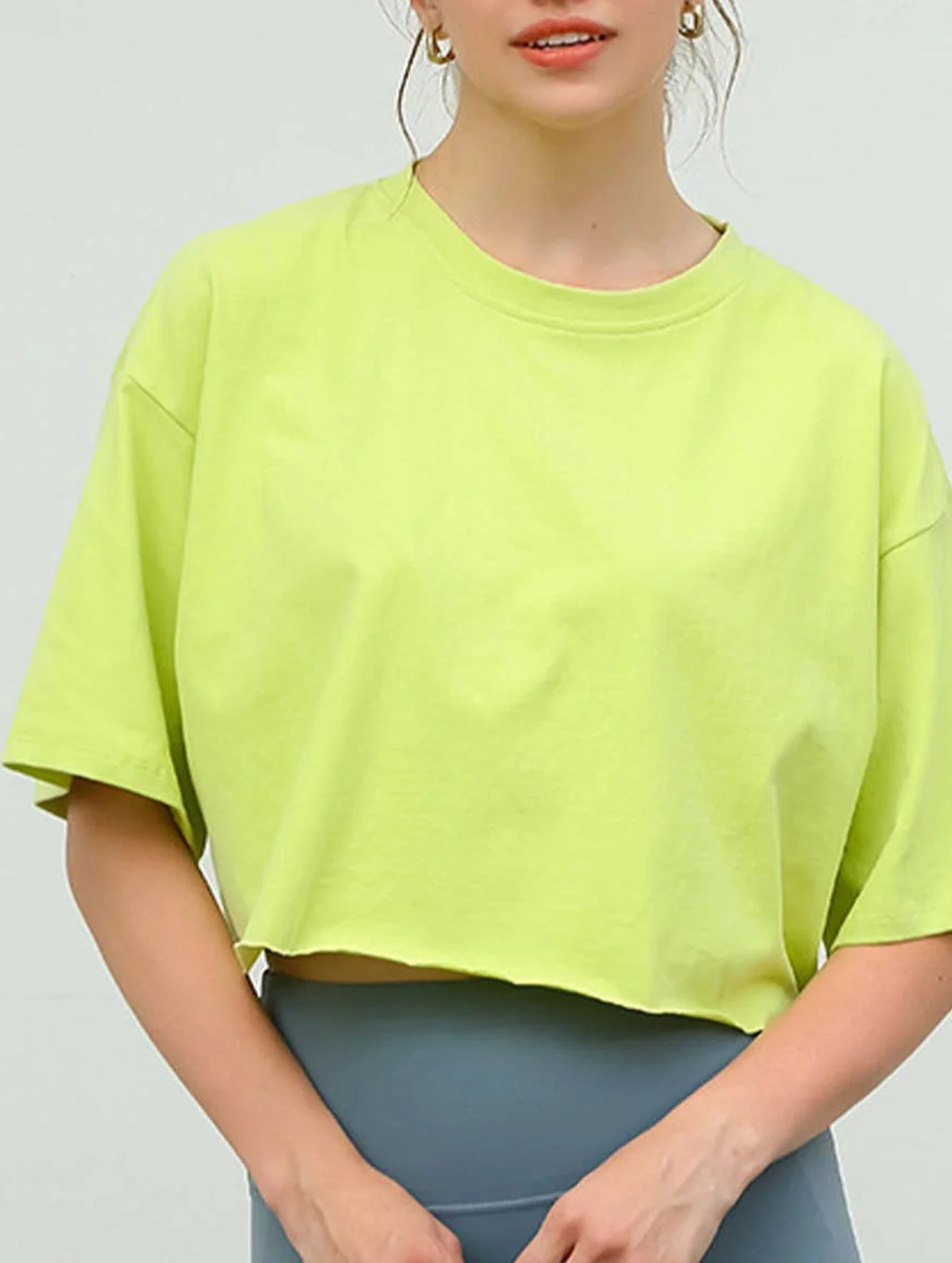 Sporty Style Tailored Seams COTTON SOLID COLOR CROP TOP_CWTBLS0838