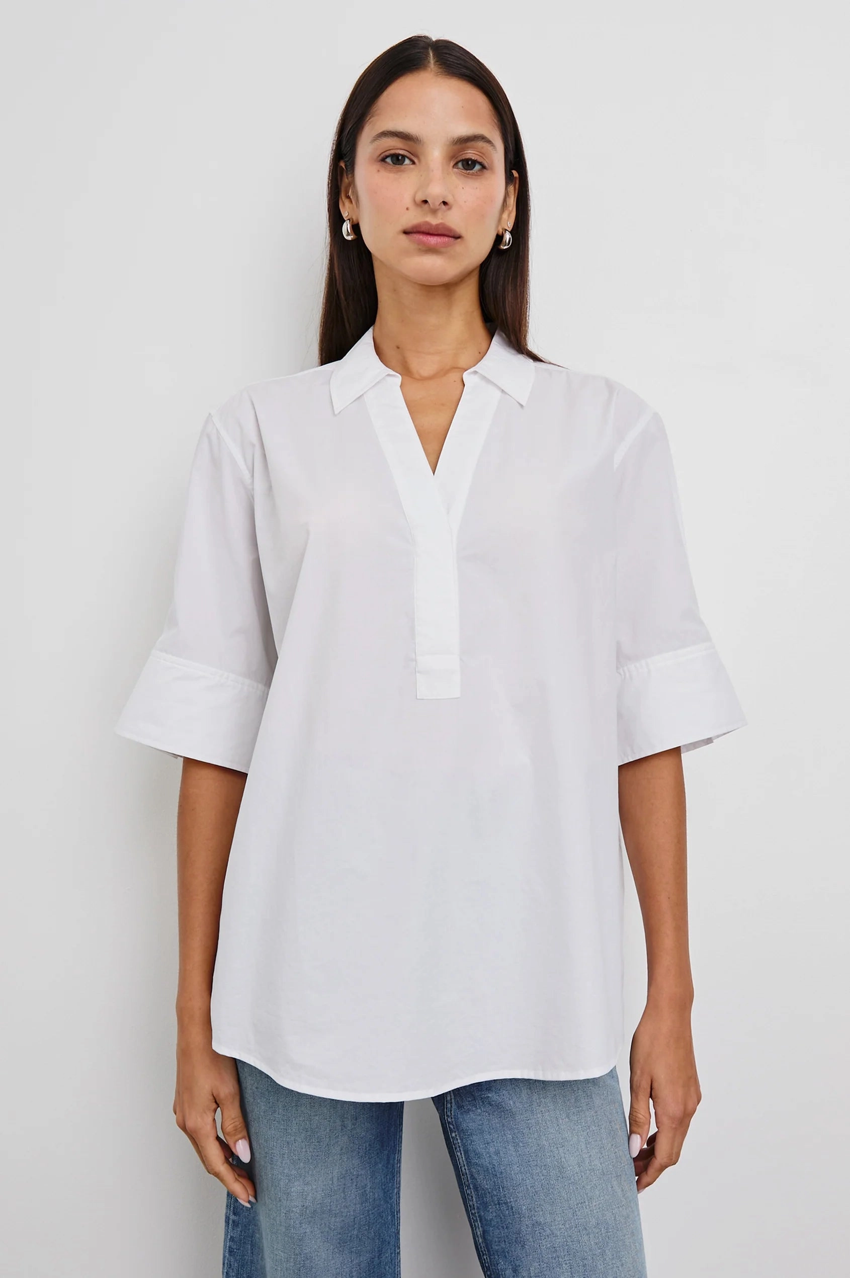 Juda Shirt in White stain resistant coating Anti Fade Technology