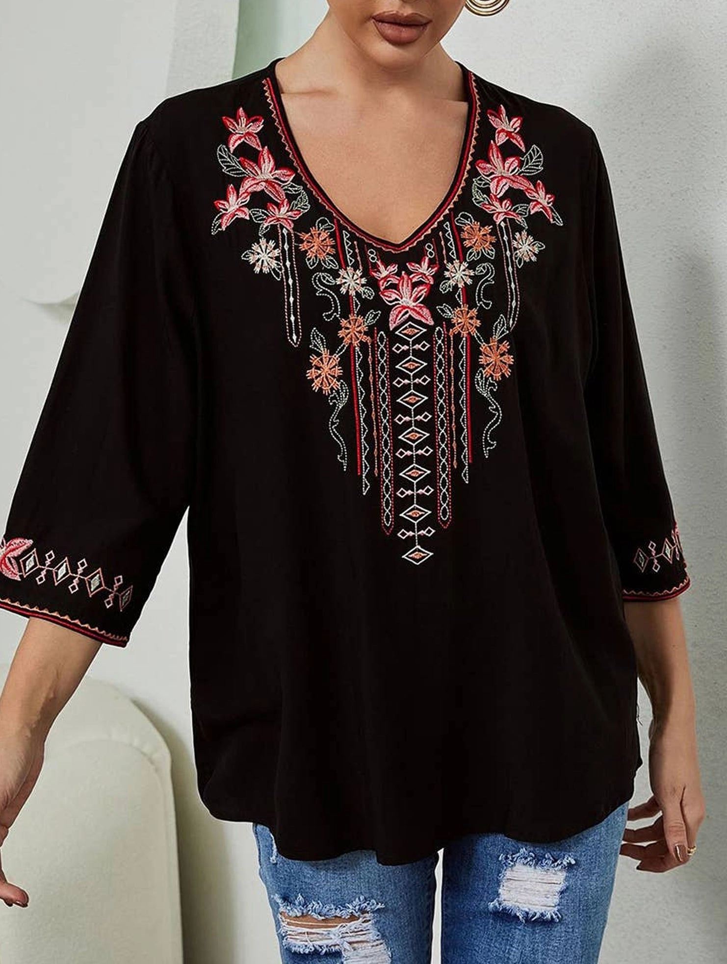 Fun Design COTTON EMBROIDERED FLORAL BLOUSE_CWTBLL0837