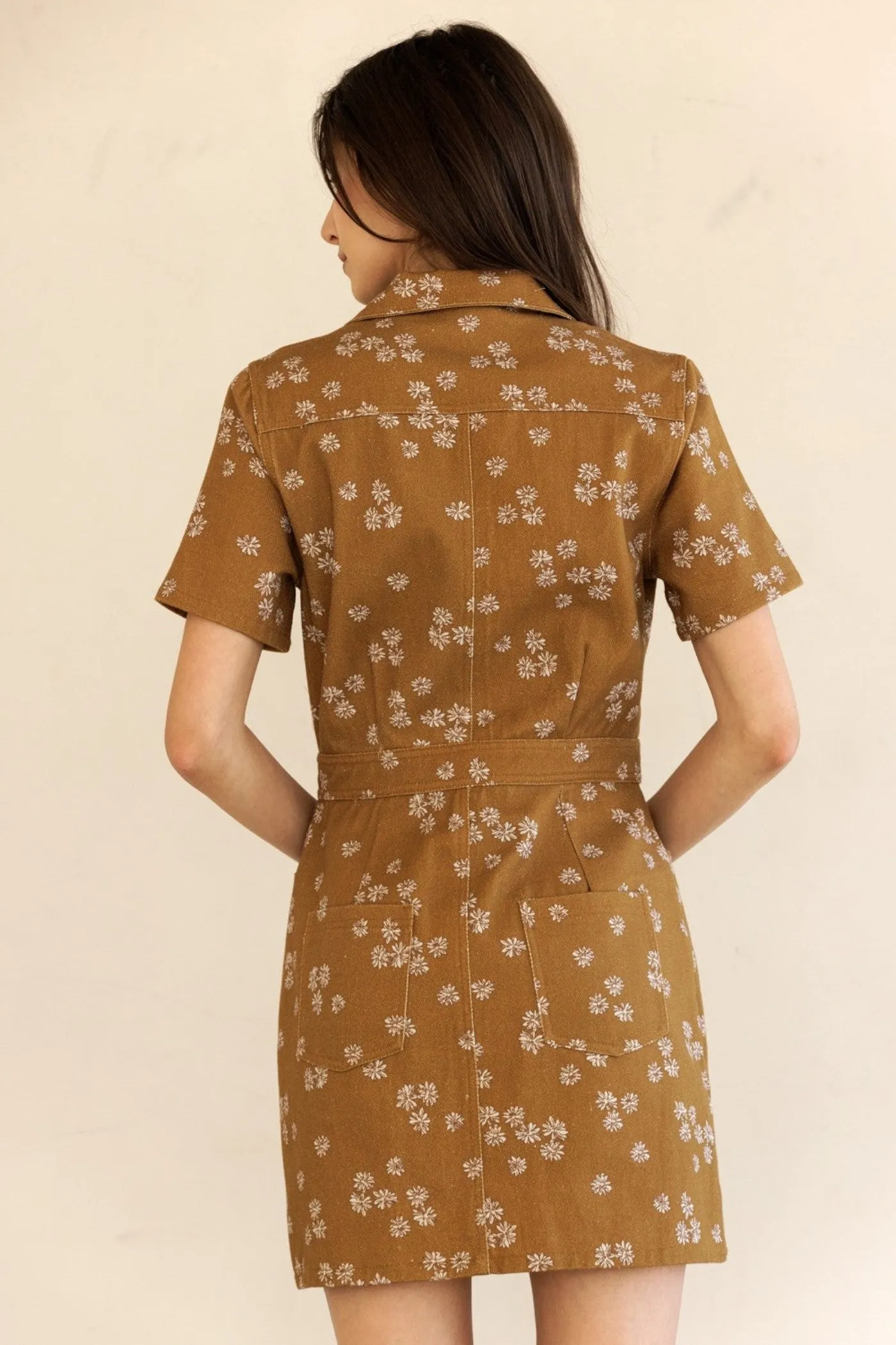 CALIE FLORAL SHIRT DRESS Collar Accent