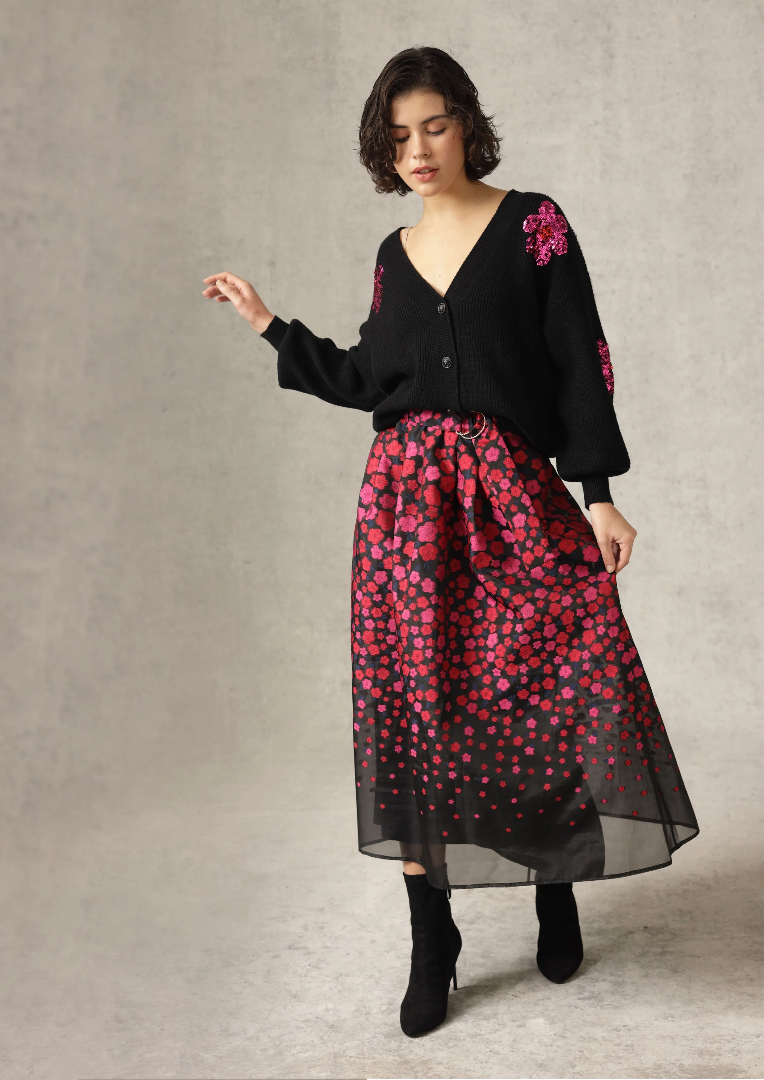 Luxury Feel Maya Skirt in Black