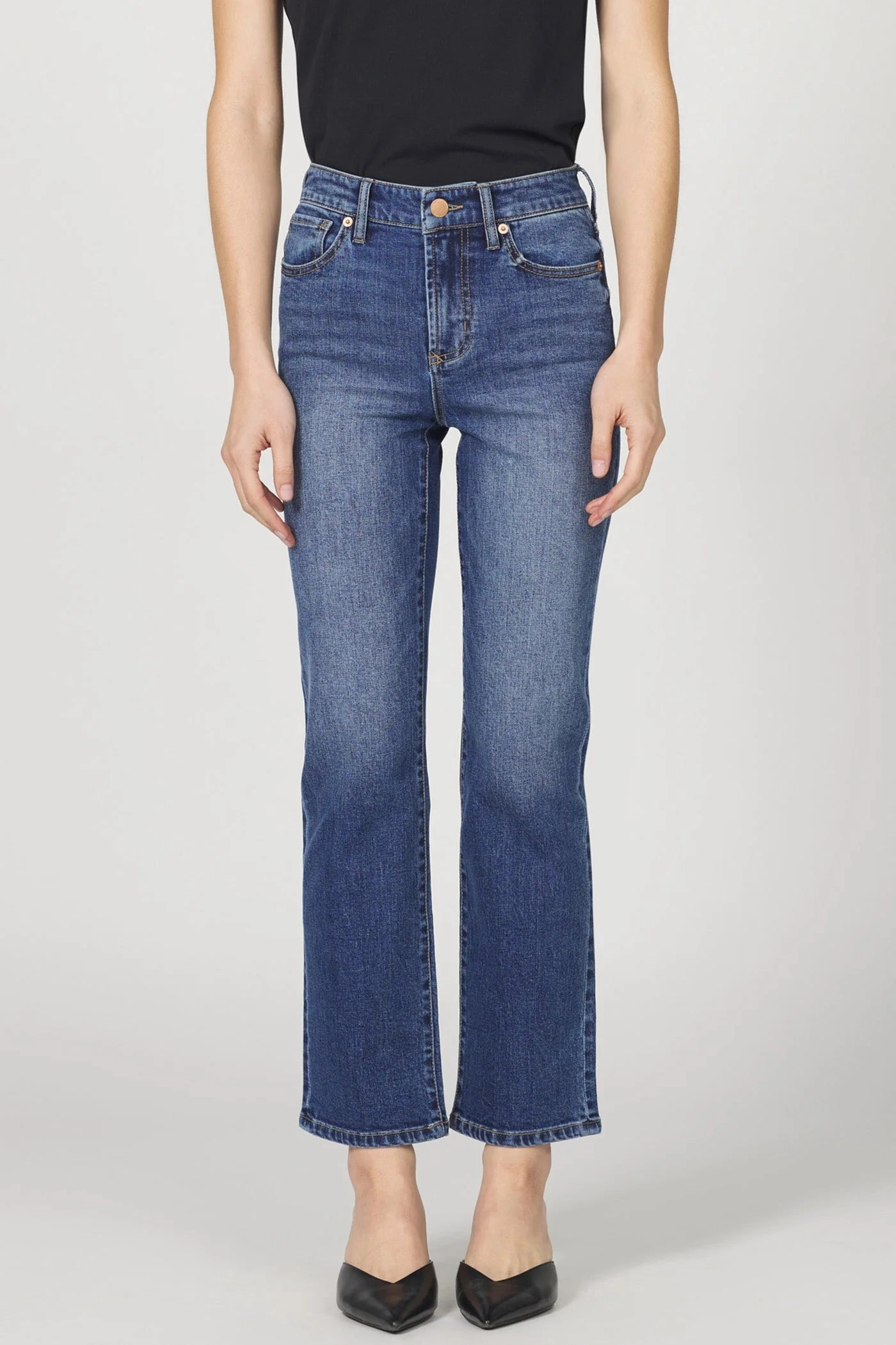 Overlock Edging Ribbed Hem Dear John Anika Straight Leg Jeans in Midtown