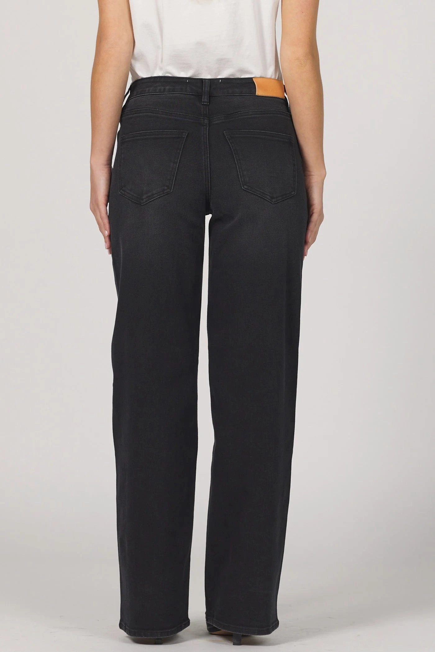 Odor Resistant LowImpact Manufacturing Dear John Taylor Straight Leg Jeans in Jet Set