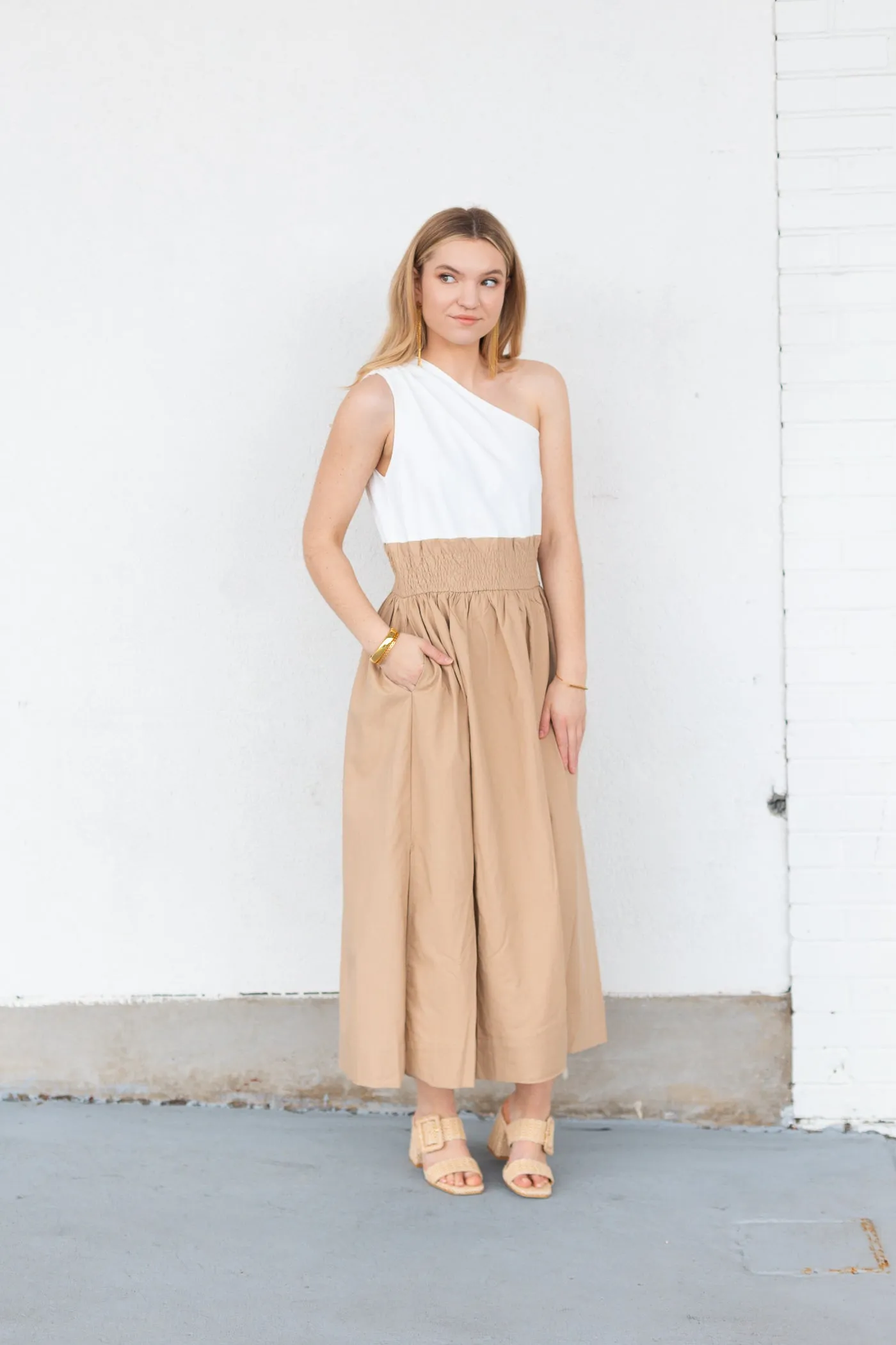 DELLA DRESS Velvet-Edge