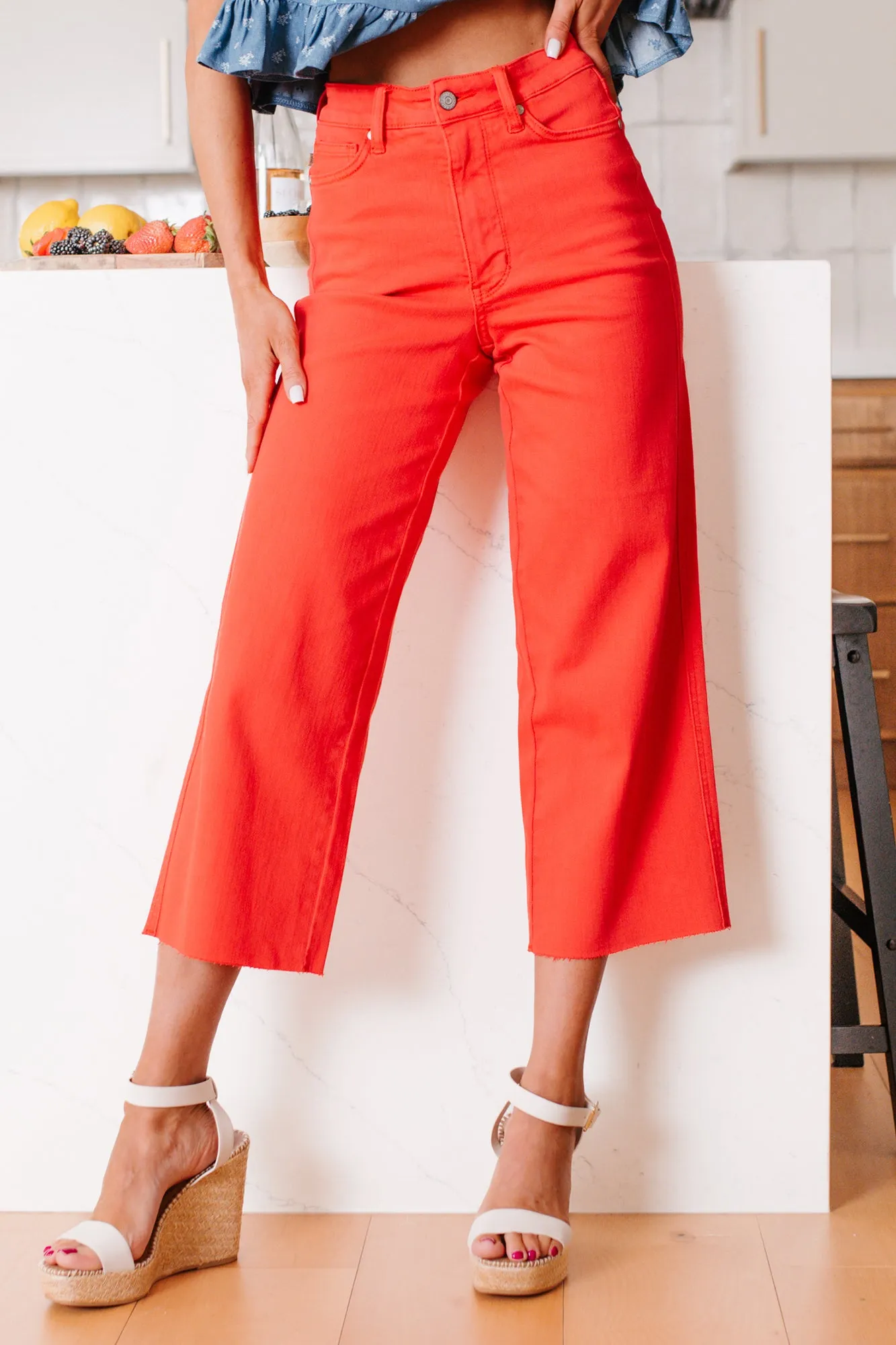 Eddie Tummy Control Wide Crop Judy Blue Jeans (Red) Day To Day Classic Comfort