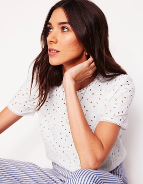 Wind Resistant Fabric UniversalFit Edi Embroidered Top-White