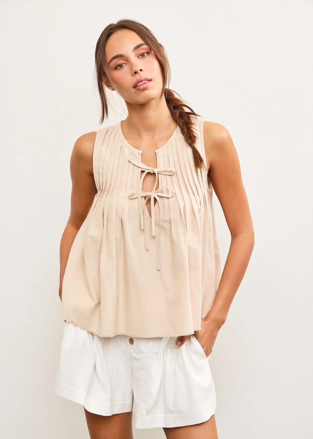 EMMA TIE FRONT PLEATED TOP retro look