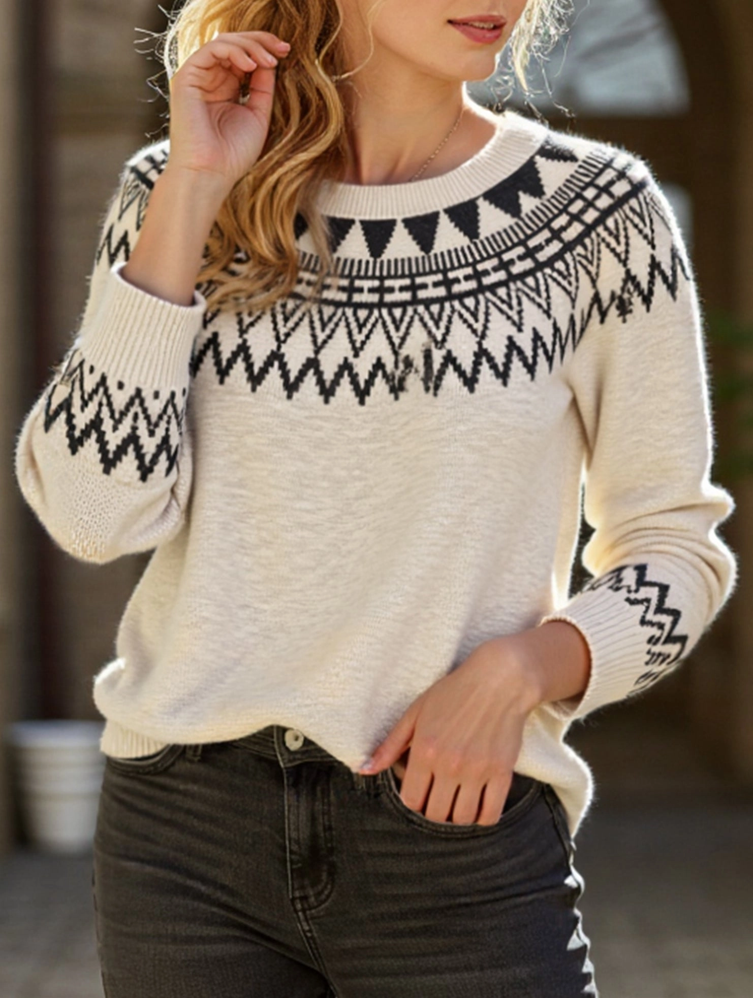 Ethnic style round neck pullover sweater Stain Repellent Coating