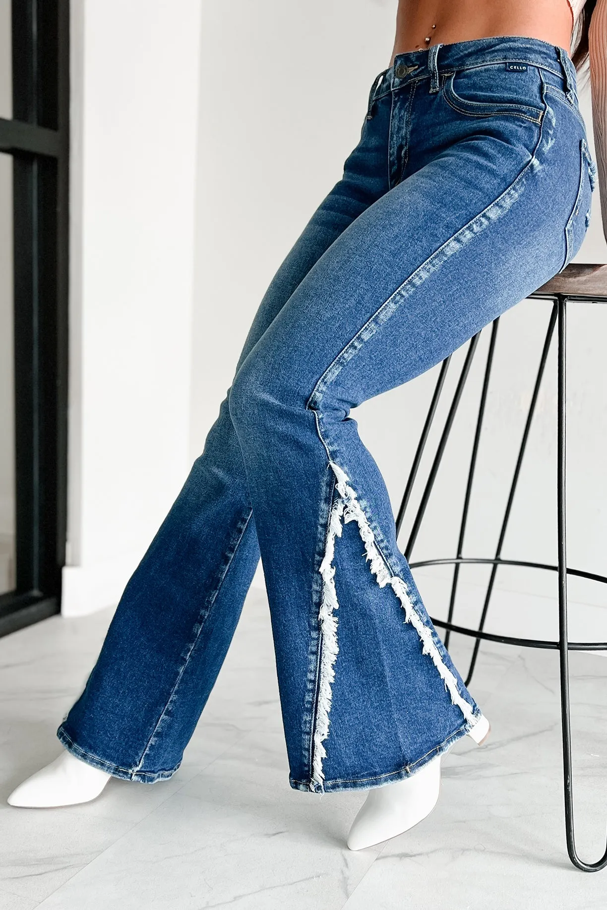 Grissom Mid Rise Frayed Cello Flare Jeans (Medium) Flexible Look