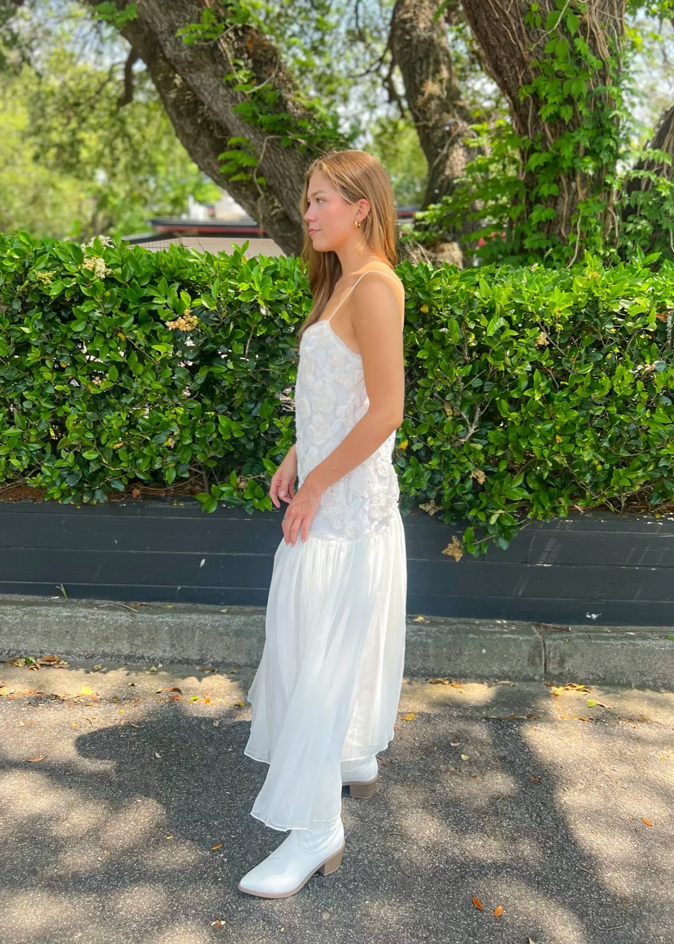 Glam Feel Cozy Base LUCY PETAL TEXTURED MAXI DRESS