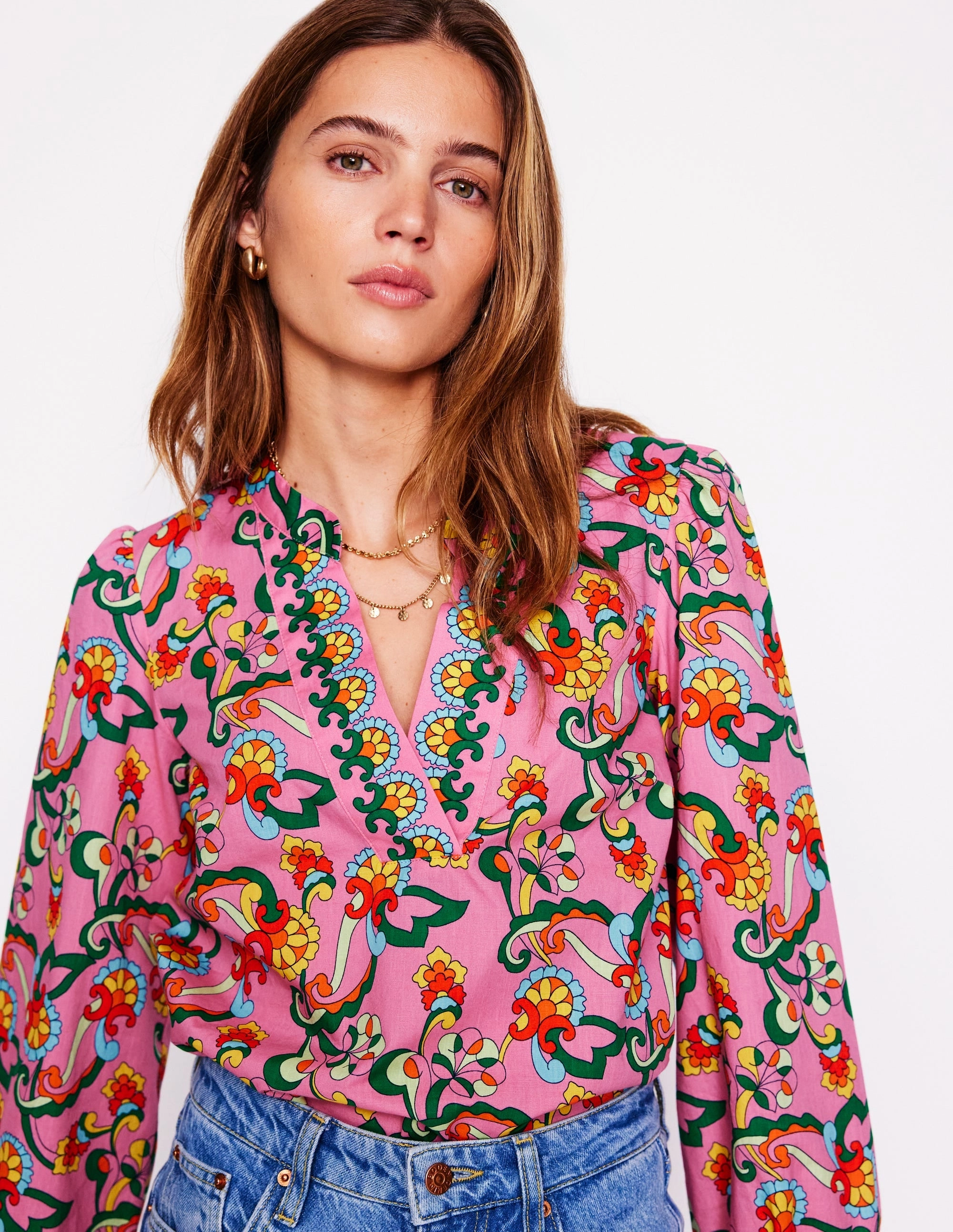 Cotton Notch Neck Top-Pink Rose, Foliage Trail Contrast Stitch Accent Tapered Cut