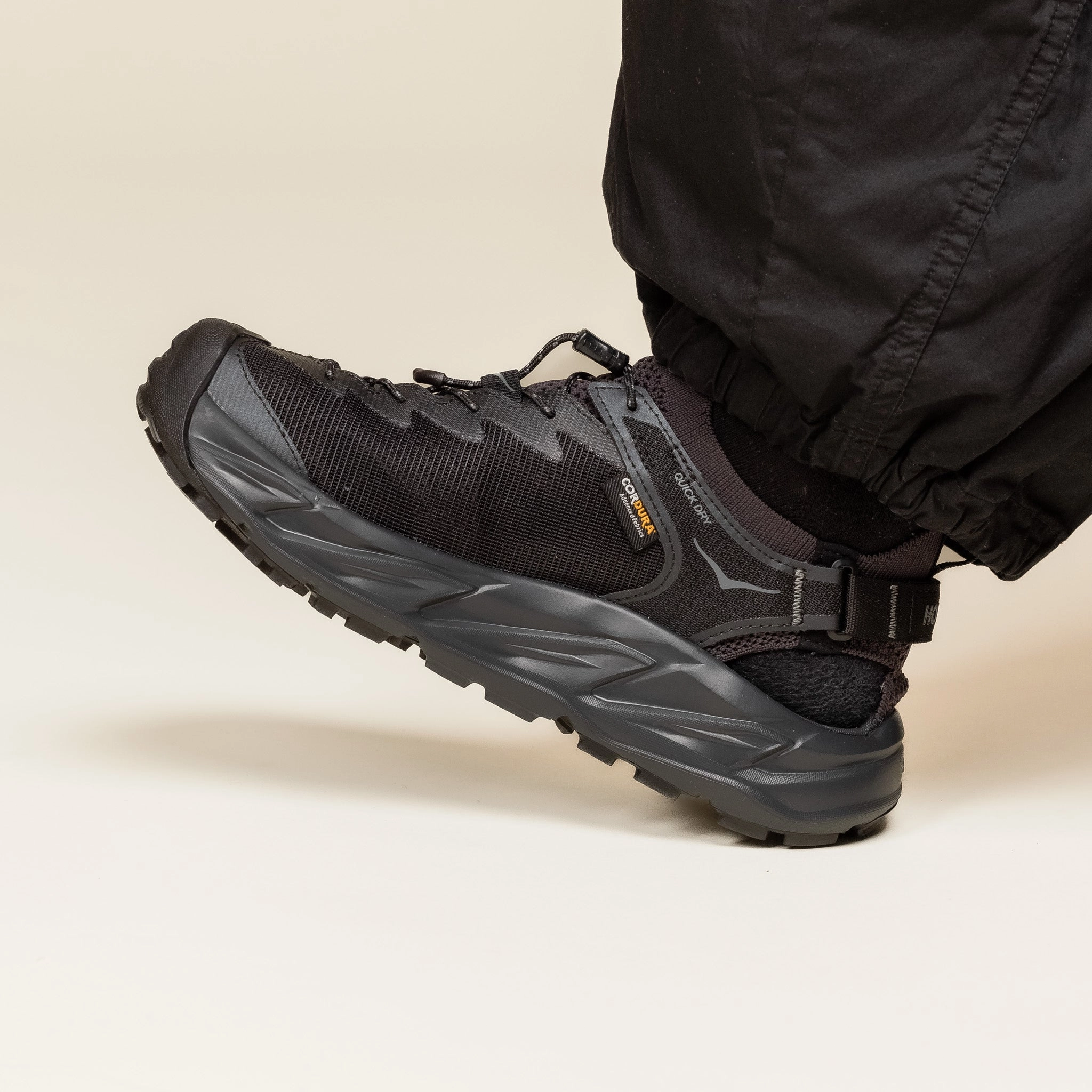 Hoka - Hopara 2 - Black / Black