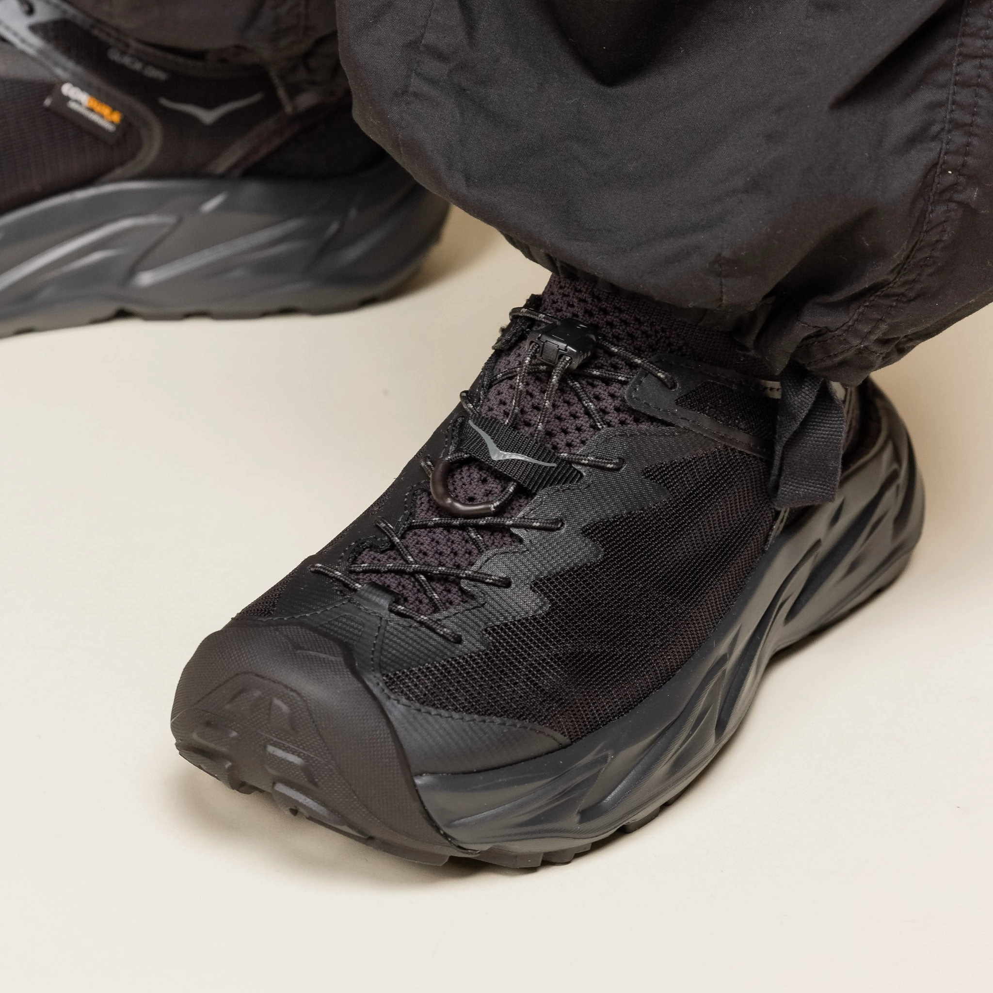 Hoka - Hopara 2 - Black / Black