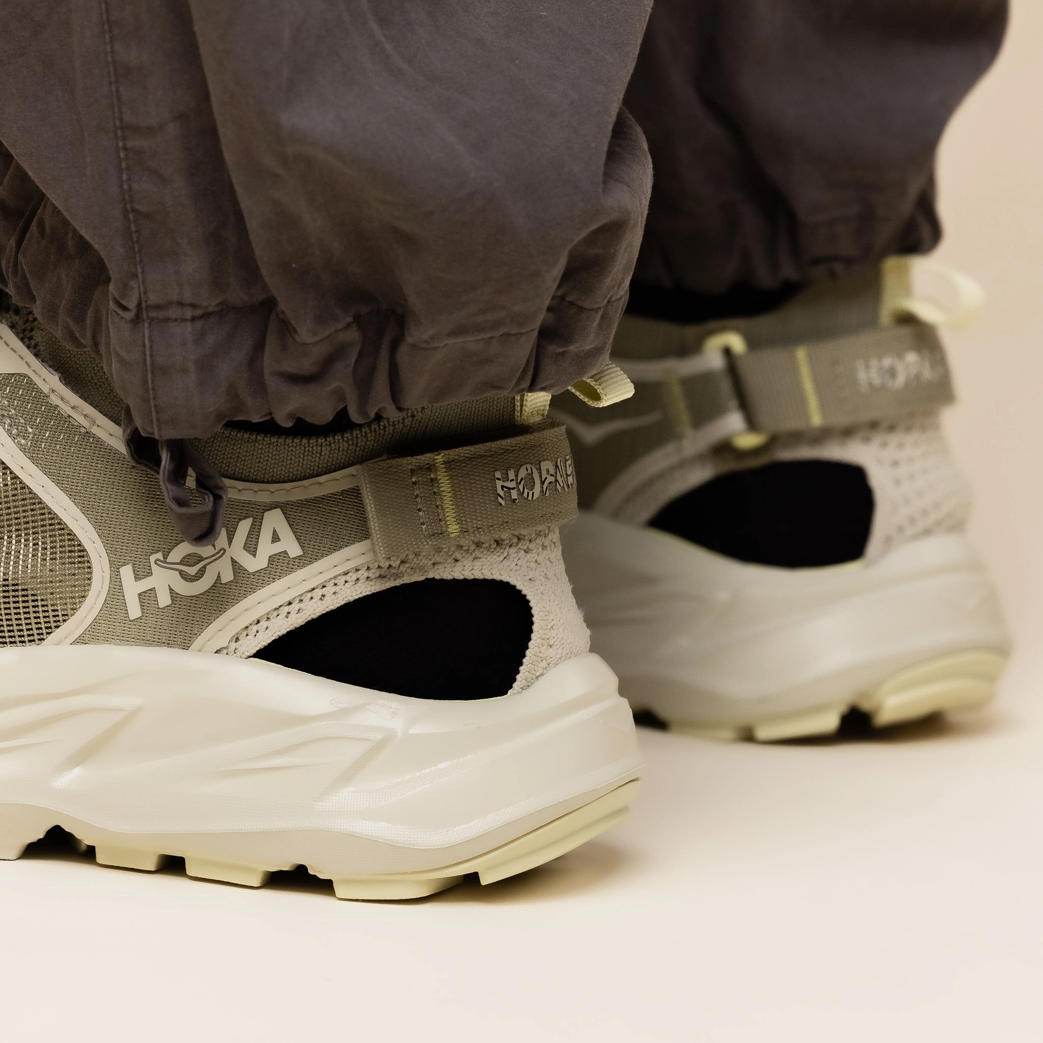 Hoka - Hopara 2 - Wild Mushroom / Oyster Mushroom