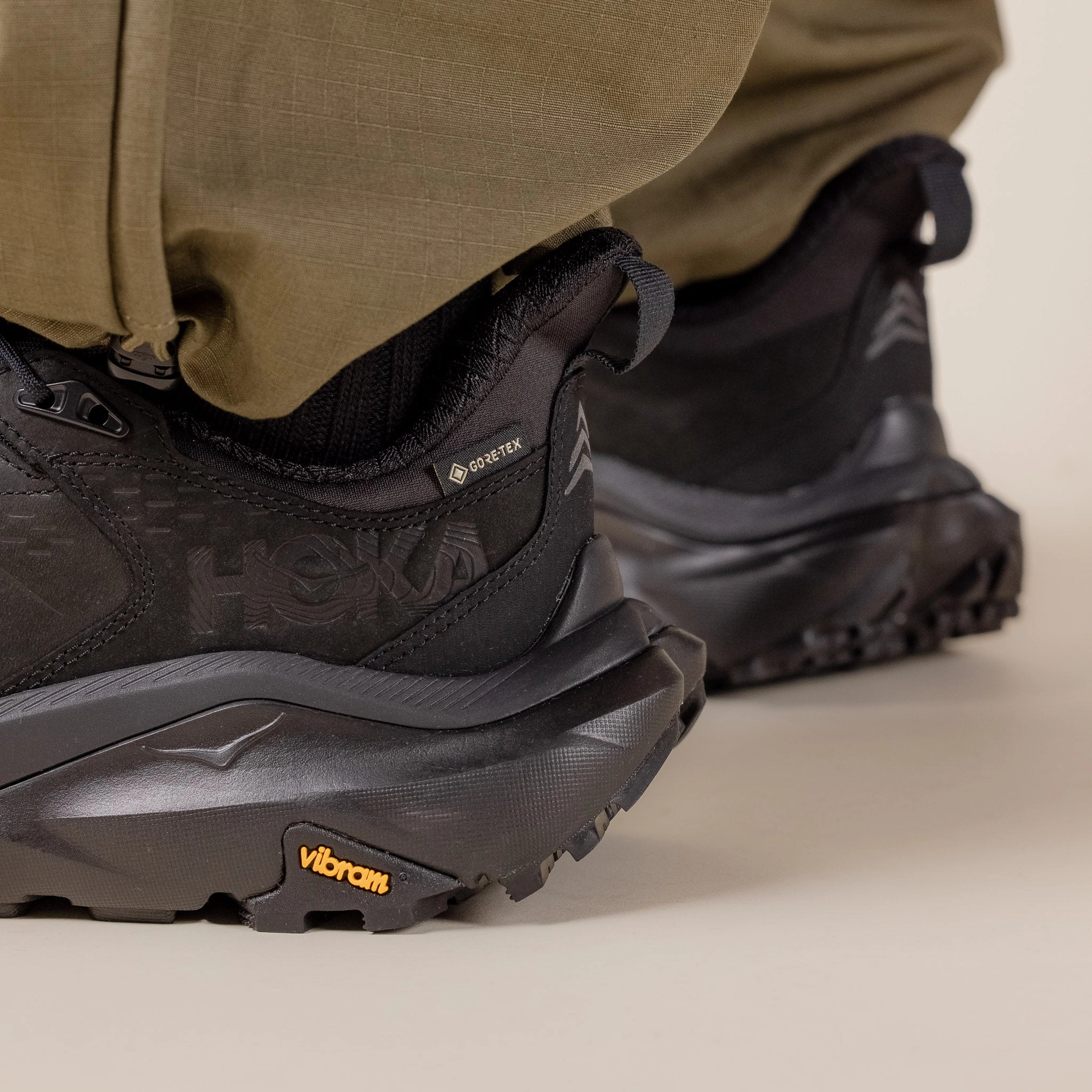 Hoka - Kaha 2 Low GORE-TEX Hiking Shoe - Black