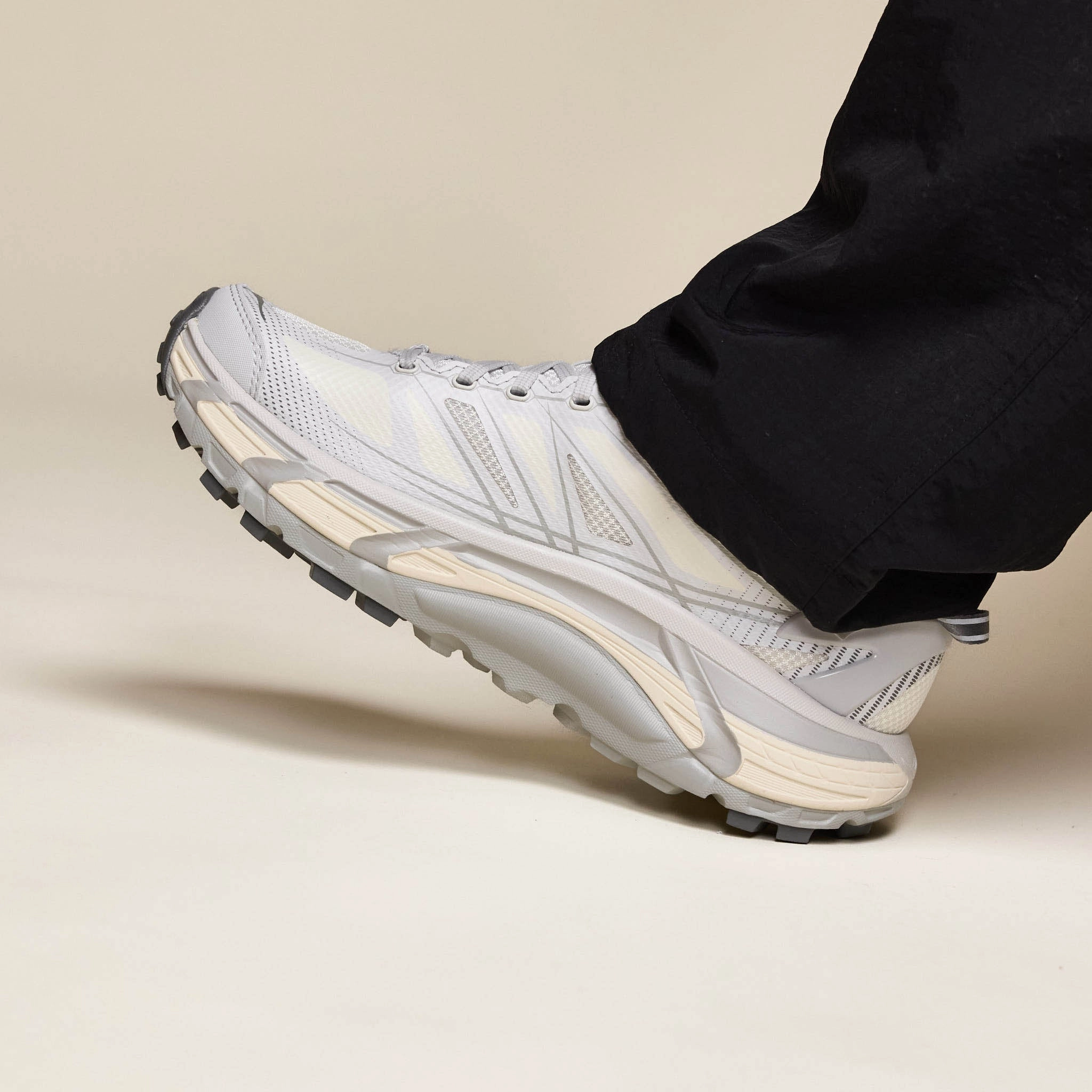 Hoka - Mafate Speed 2 Origins - Cosmic Grey / Alabaster