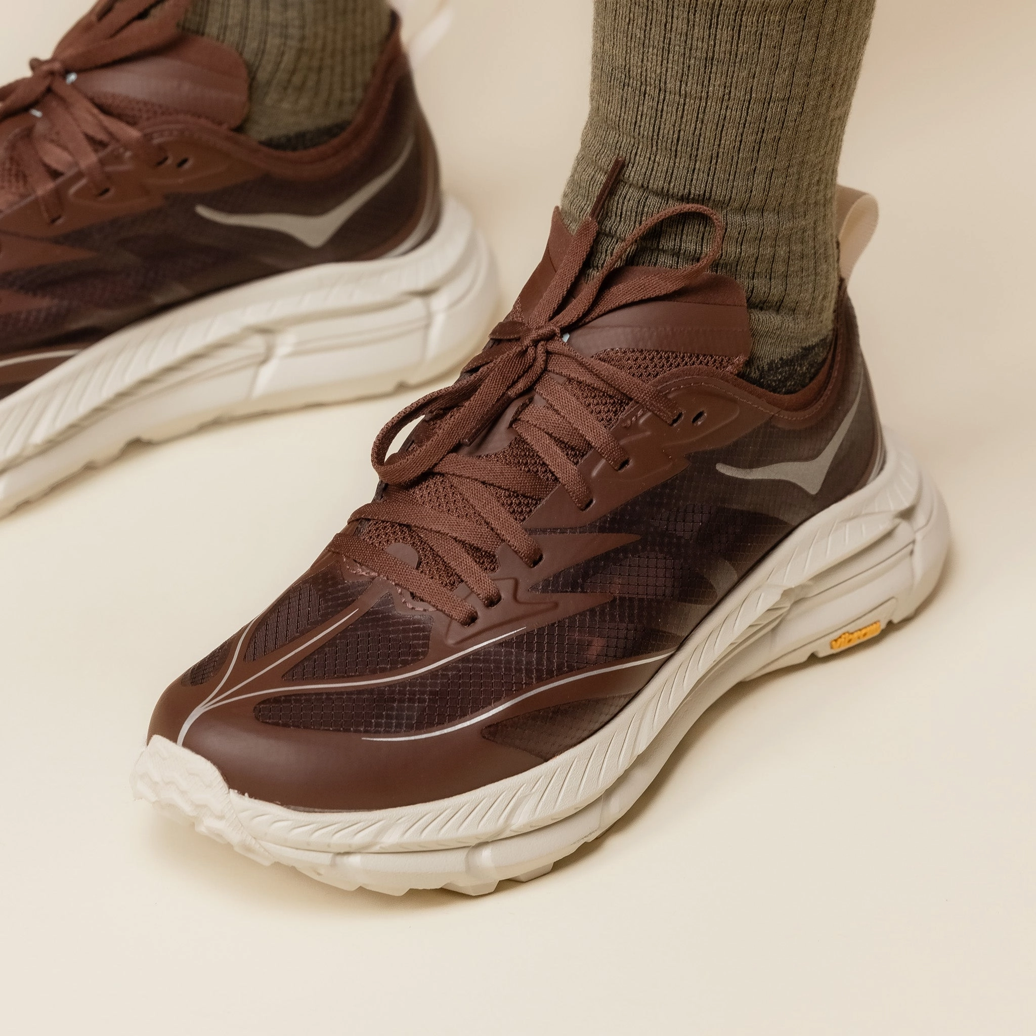 Hoka - Mafate Speed 4 Lite - Cold Brew / Oat Milk