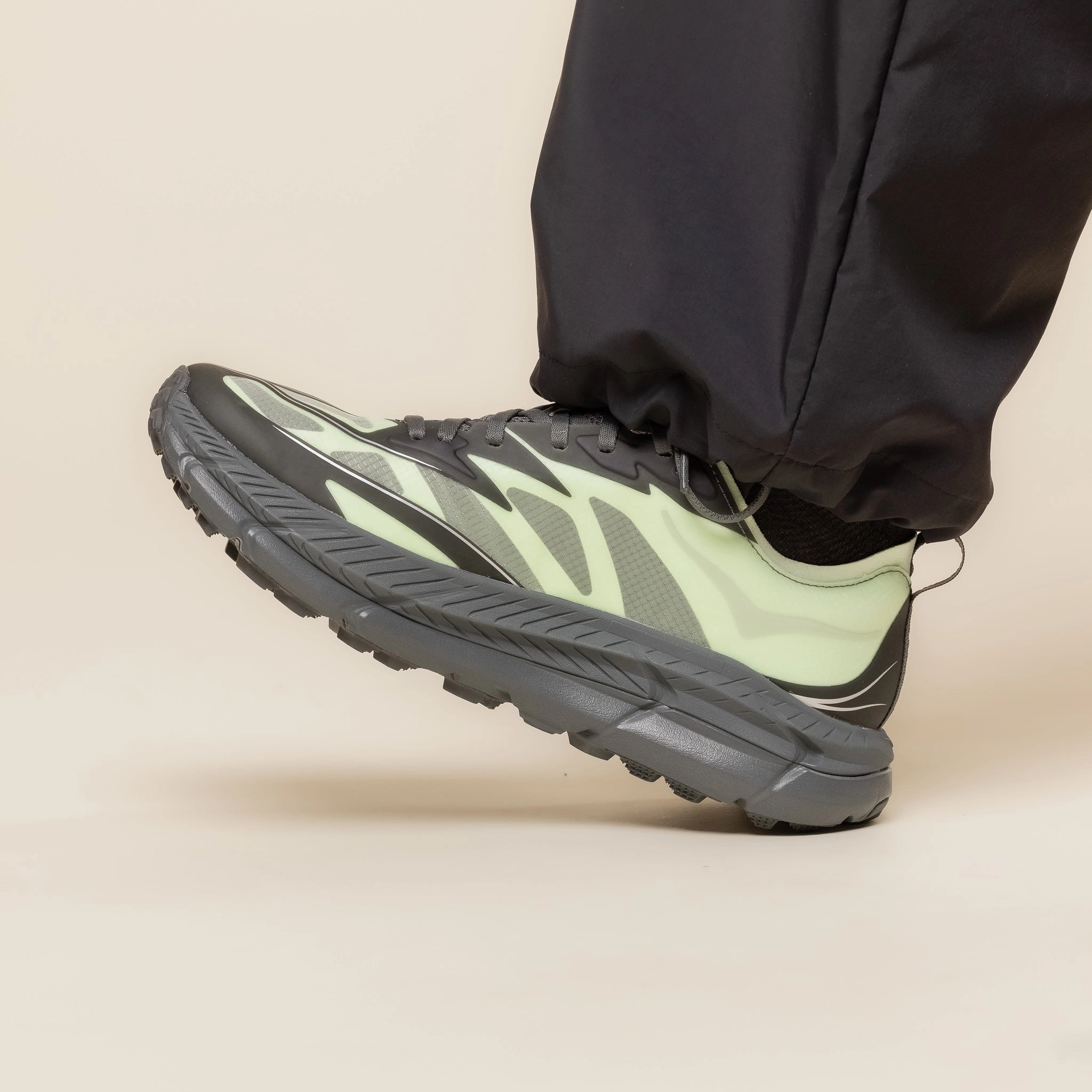 Hoka - Mafate Speed 4 Lite - Lunar Moth / Cosmic Grey