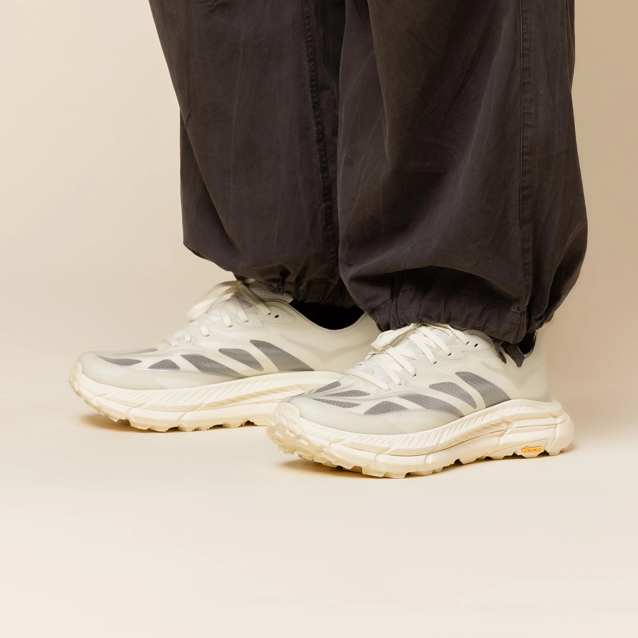 Hoka - Mafate Speed 4 Lite - Truffle Salt / Vintage Yellow