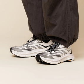 Hoka - Stealth Tech Mafate Speed 4 Lite - White / Black