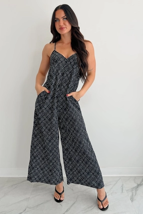 Flowy casual dress Homebody Heaven Pleated Wide Leg Jumpsuit (Black Dotted)