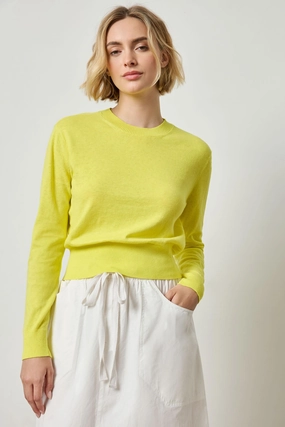 Elegant Look Everyday Crewneck Sweater in Lemon